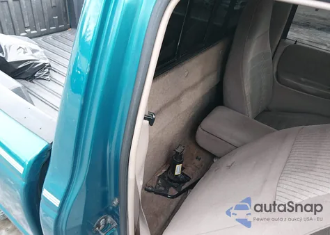 1994 Ford Ranger z USA, uszkodzony, nr VIN 1FTCR10A7RUA06398